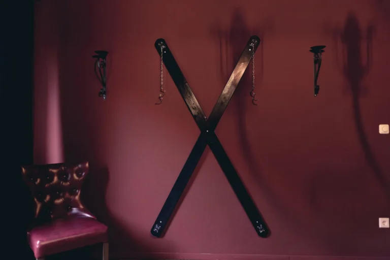 Romantische Details und Dekoration im BDSM Apartment Liebe & Leidenschaft